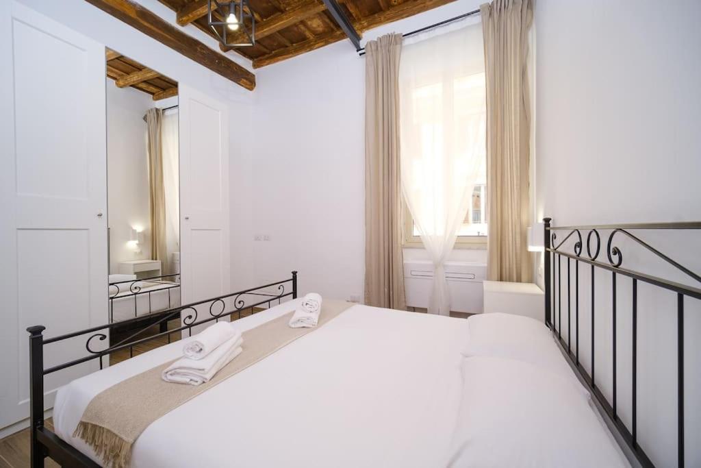 Vatican Borgo Pio I * Rome